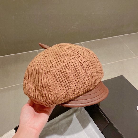 ๐โจAUTHENTICโจ๐Prada hat - Picture 7 of 7